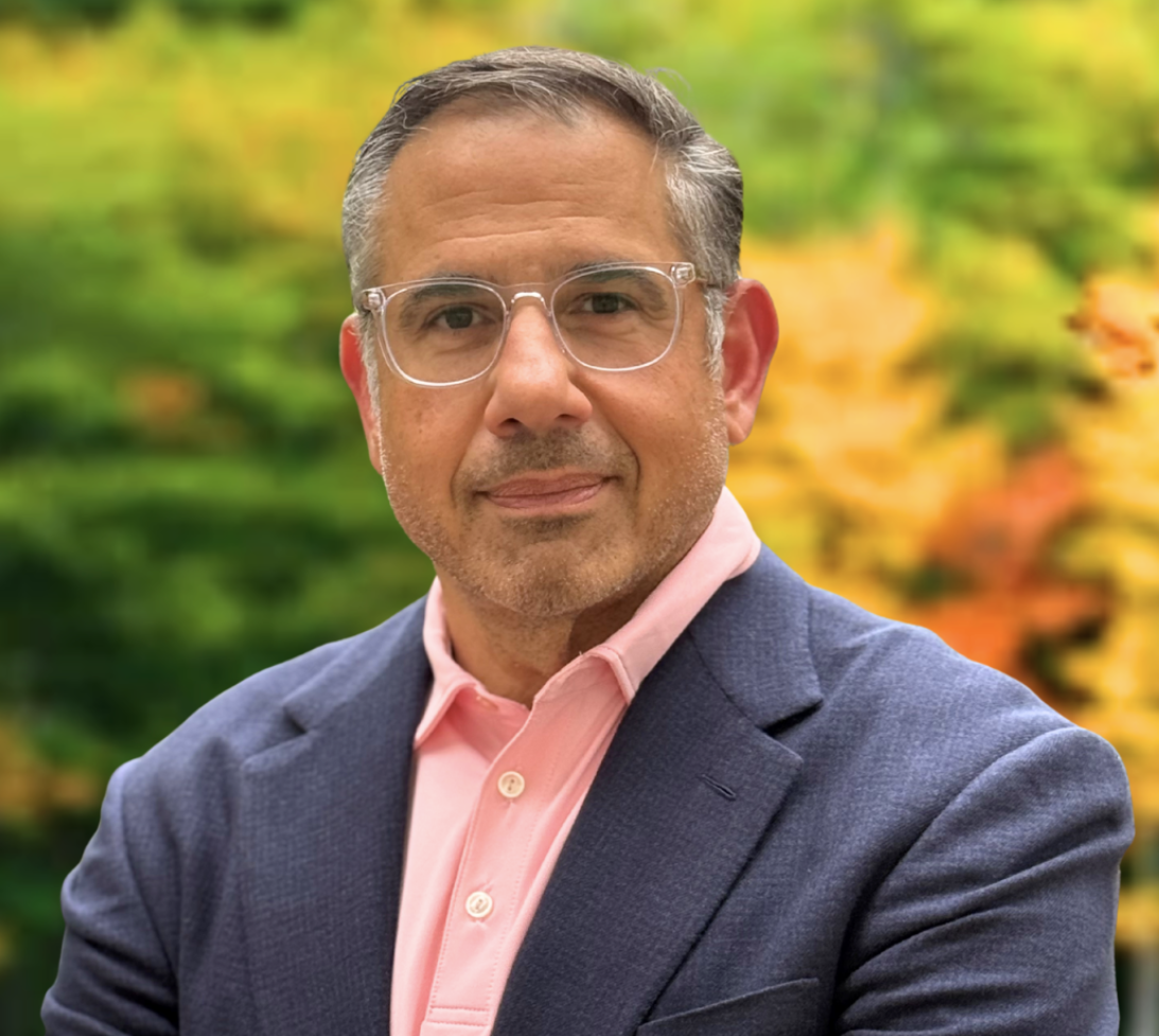 Evan Tzanis Headshot